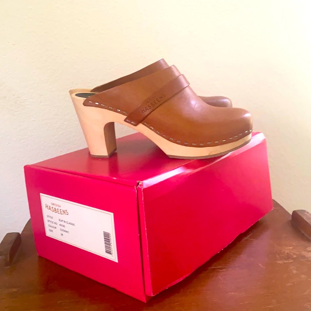 Hasbeens clogs! New in box!
